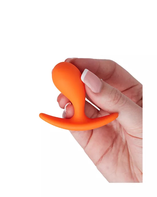 Share Satisfaction Small Curved Plug